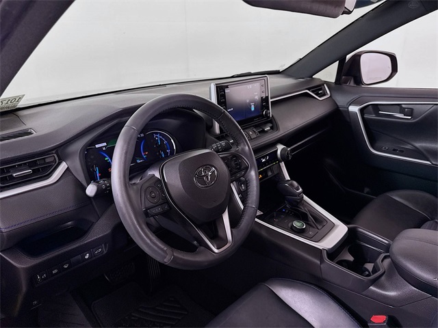 2019 Toyota RAV4 Hybrid XSE photo 4