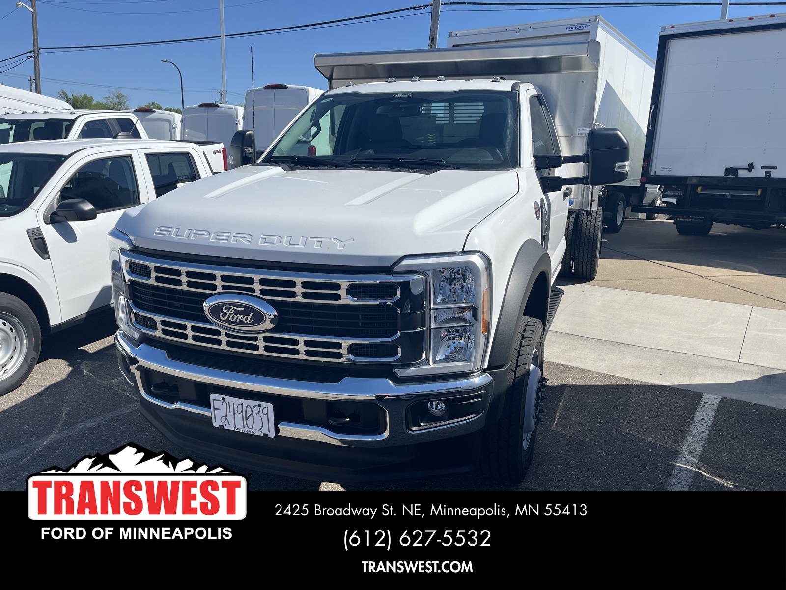 2024 Ford F-600 photo 2
