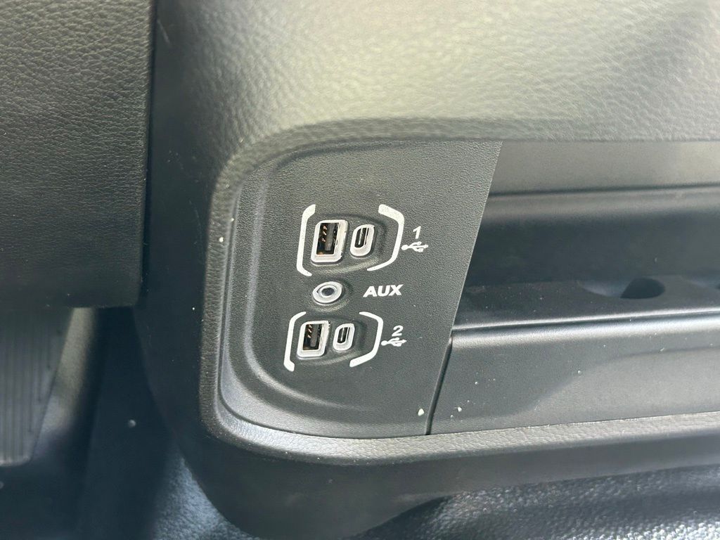 2025 Ram 2500 Tradesman photo 38