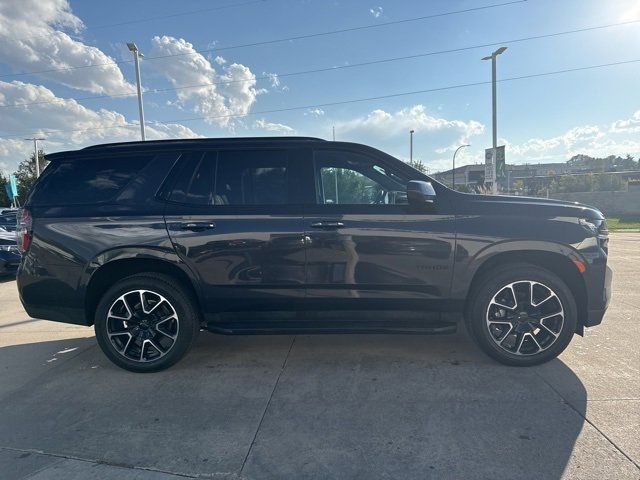 2023 Chevrolet Tahoe RST photo 2