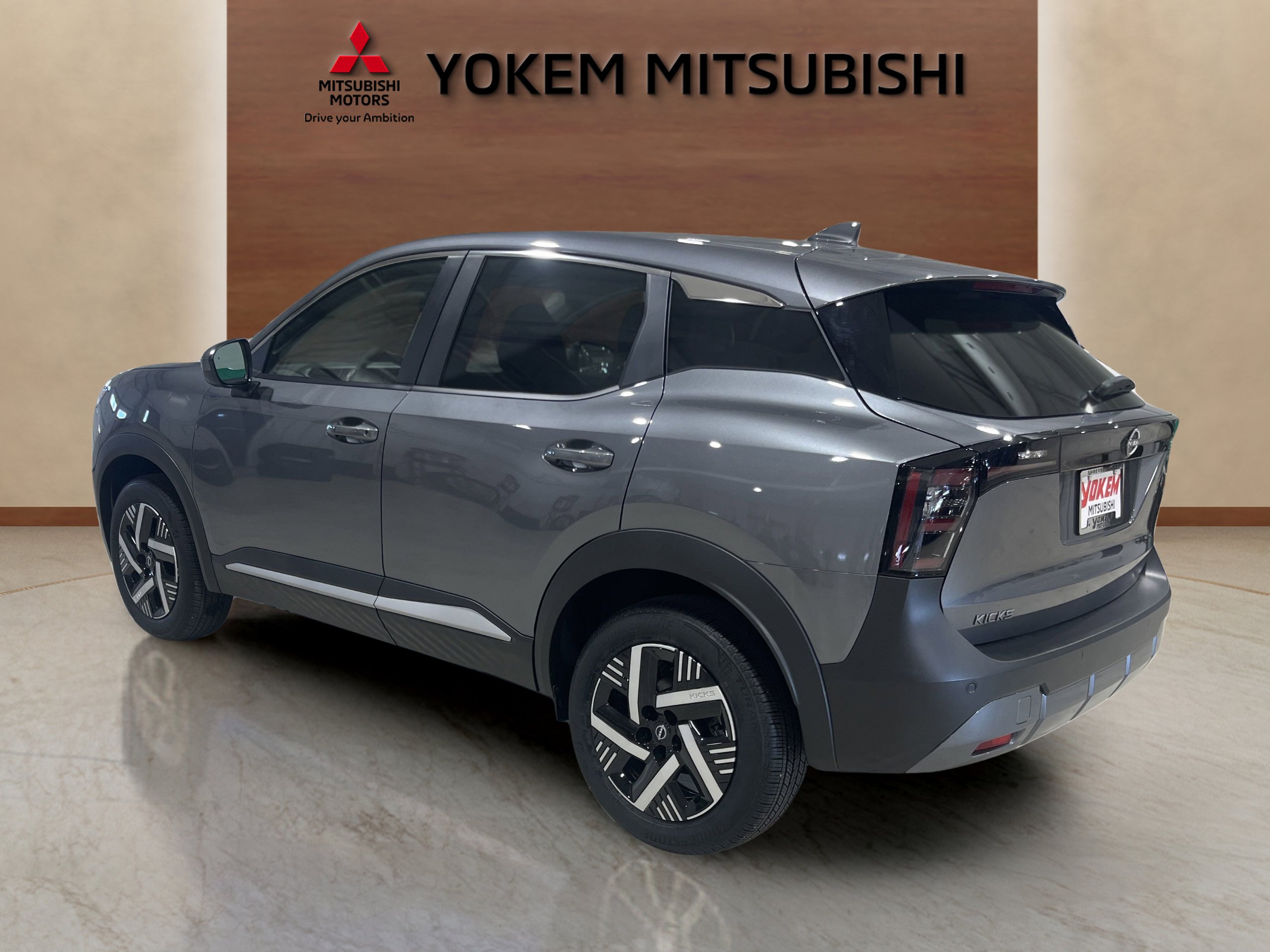 2025 Nissan Kicks SV photo 2