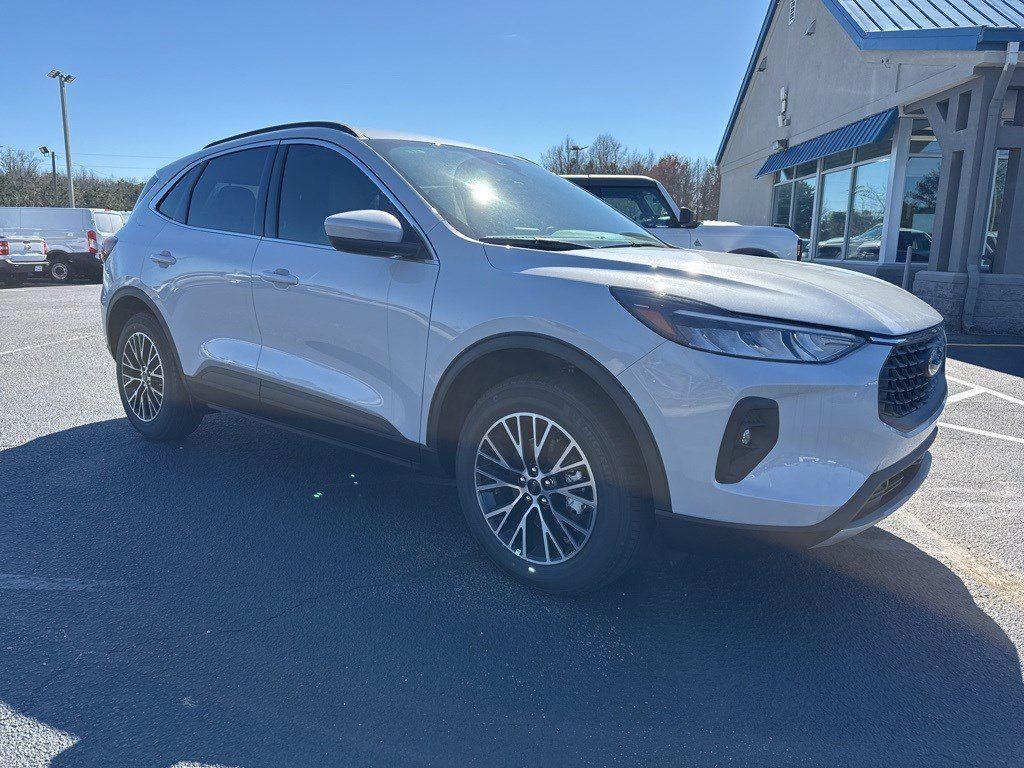 2025 Ford Escape Plug-In Hybrid photo 21