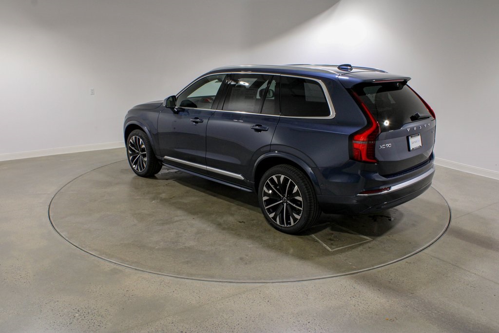 2026 Volvo XC90 B5 Plus photo 3