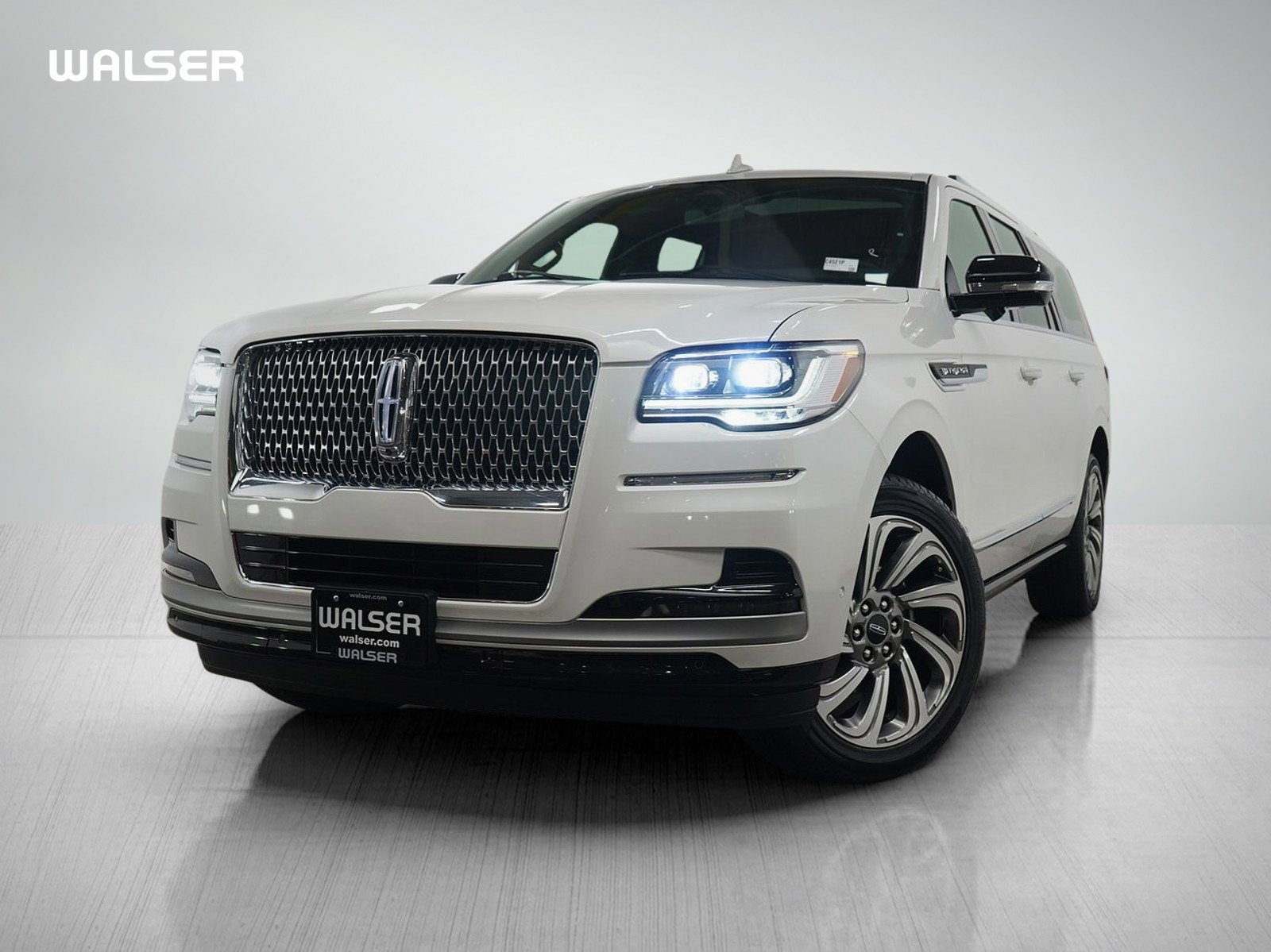 2023 Lincoln Navigator Reserve's photo