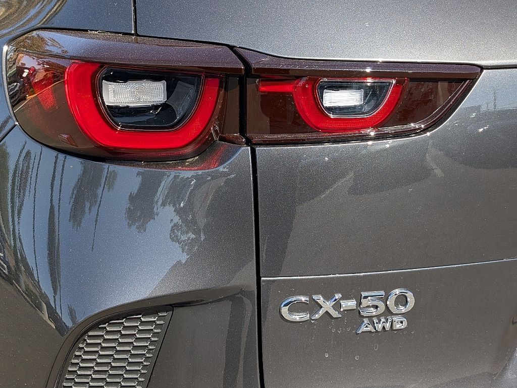 2026 Mazda CX-50 Premium Plus photo 4