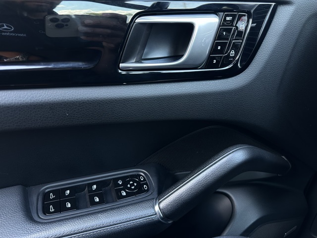 2019 Porsche Cayenne Base photo 10