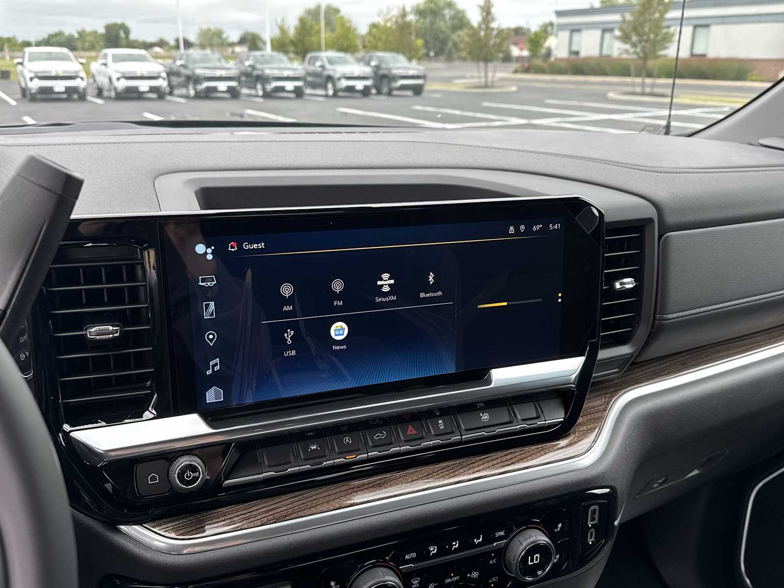 2026 Chevrolet Silverado 1500 LT photo 15