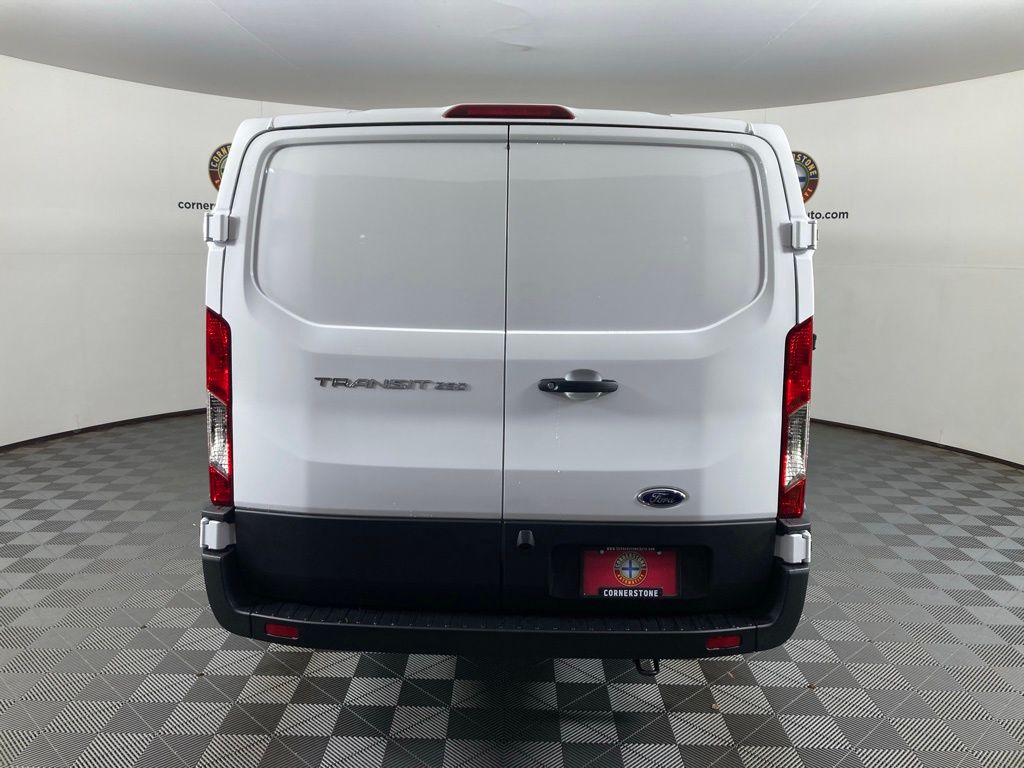 2025 Ford Transit photo 3