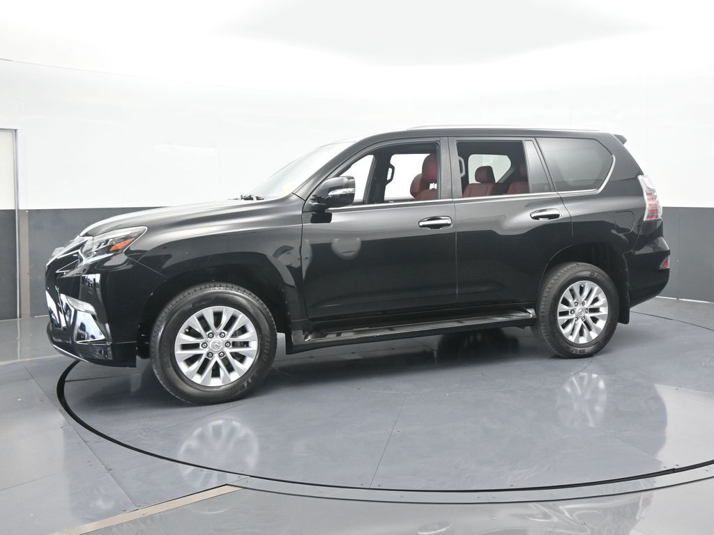 2021 Lexus GX Base's photo