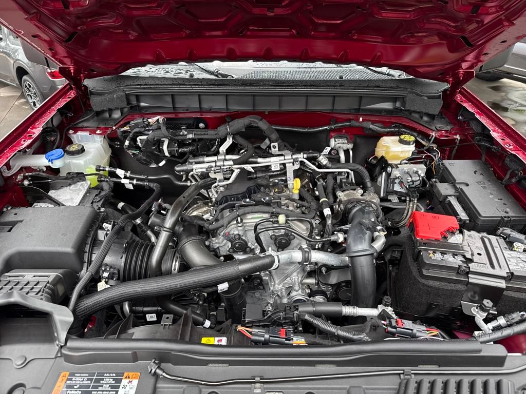 2025 Ford Bronco Base photo 26