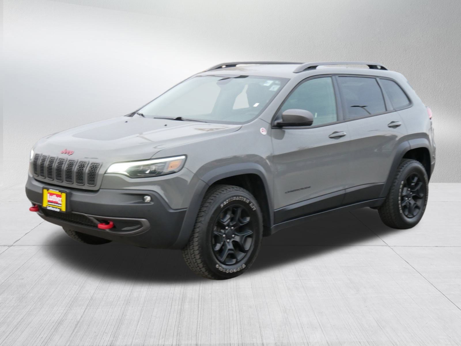2019 Jeep Cherokee Trailhawk photo 3