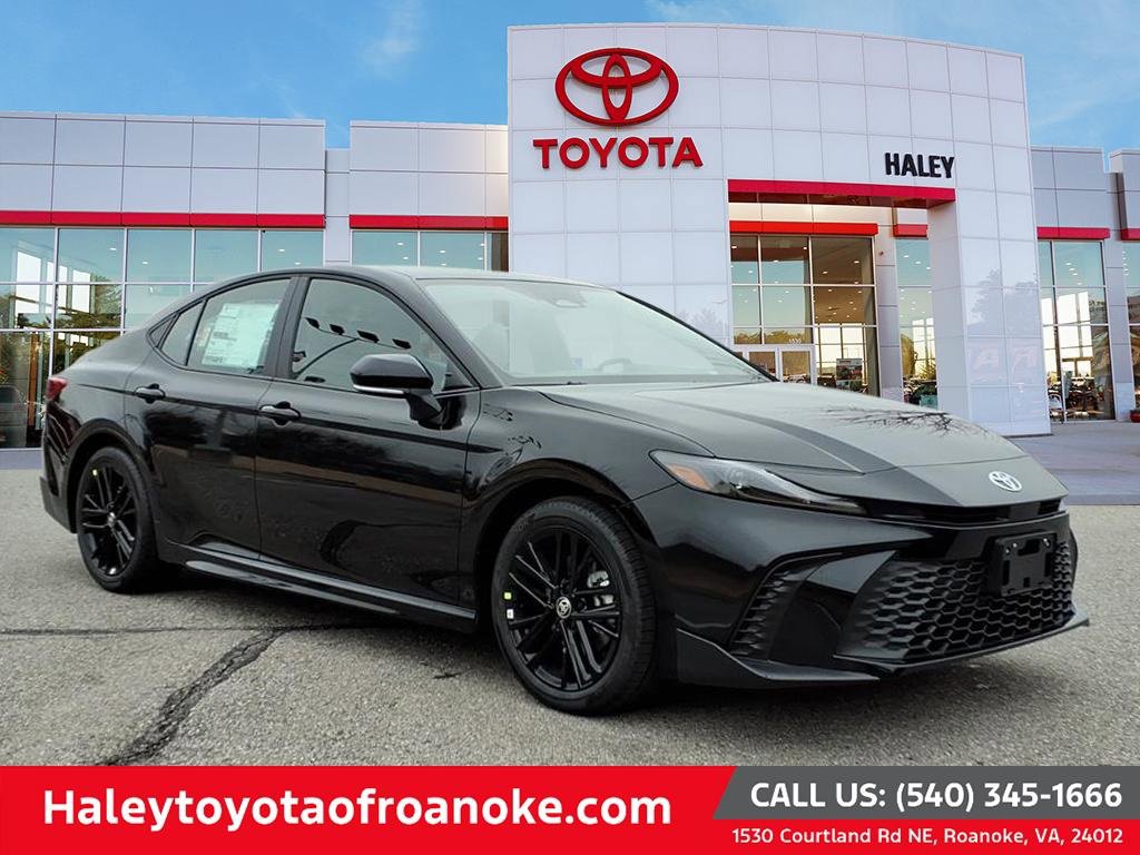 2026 Toyota Camry SE's photo