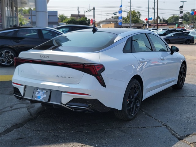 2026 Kia K5 GT-Line photo 4