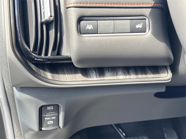 2025 Nissan Armada photo 25