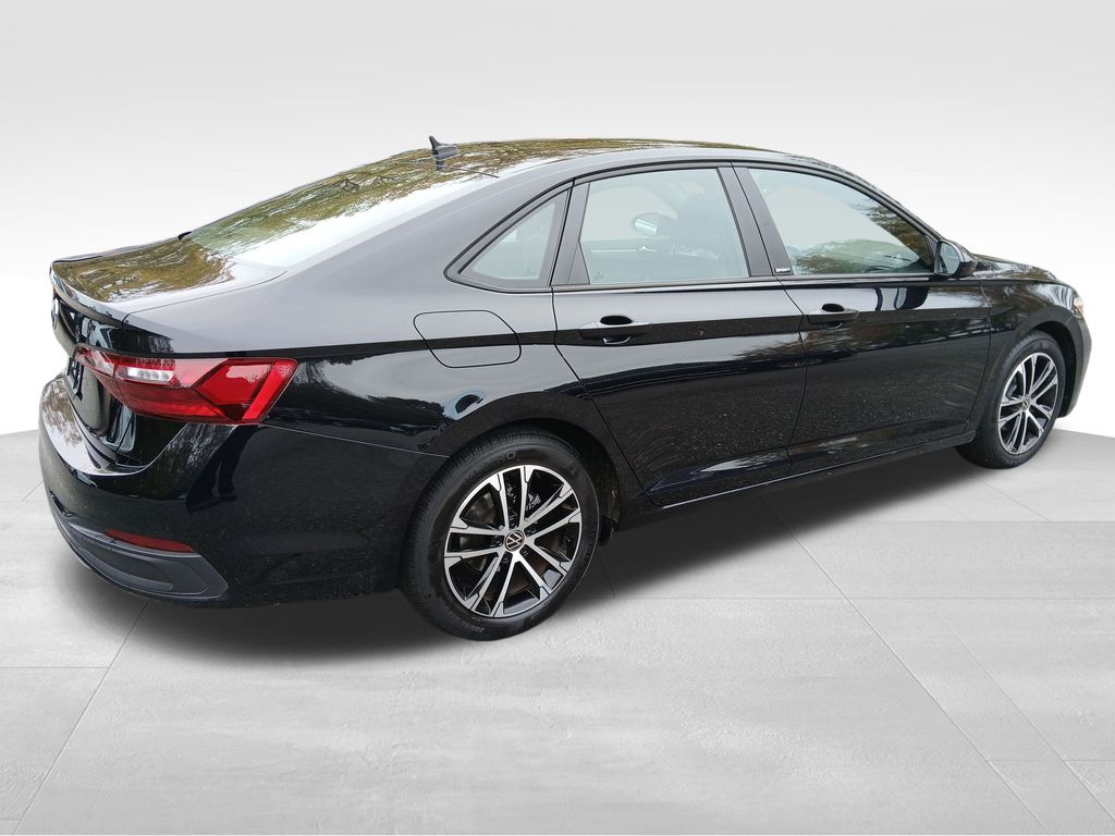 2024 Volkswagen Jetta 1.5T Sport photo 4