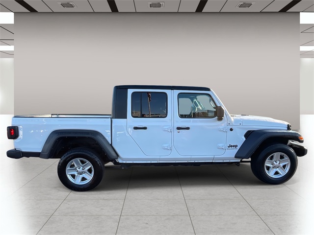 2023 Jeep Gladiator Sport S photo 2