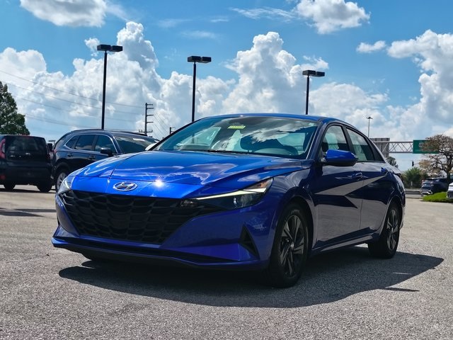 2021 Hyundai Elantra SEL photo 11