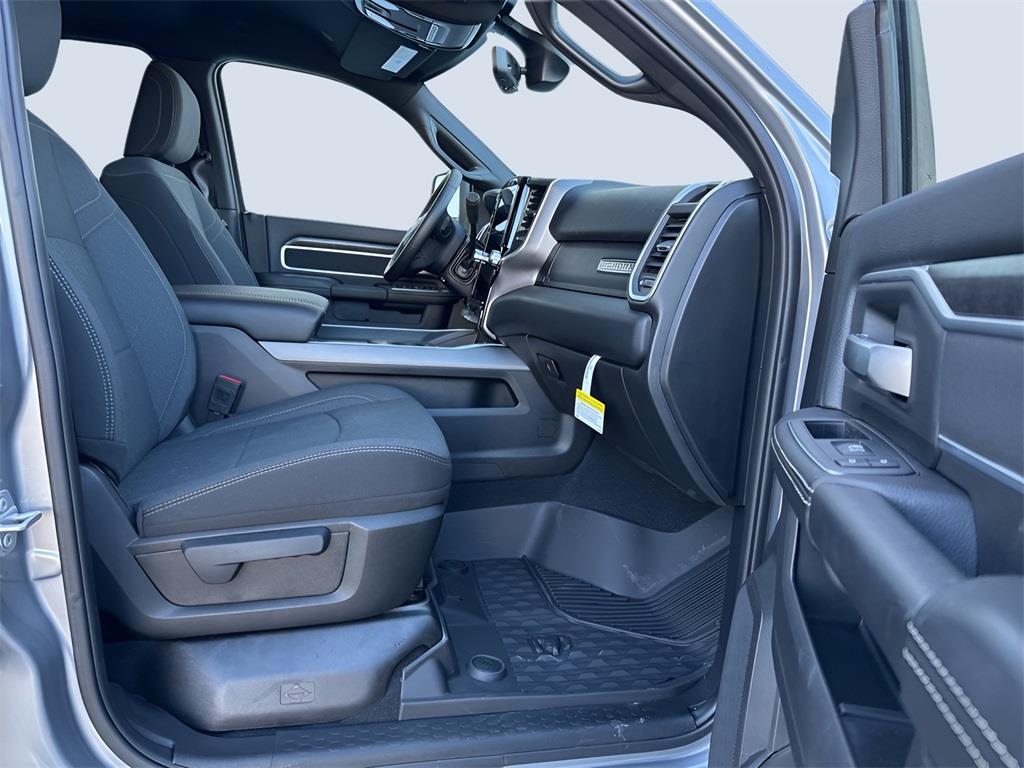 2024 Ram 2500 Big Horn photo 19
