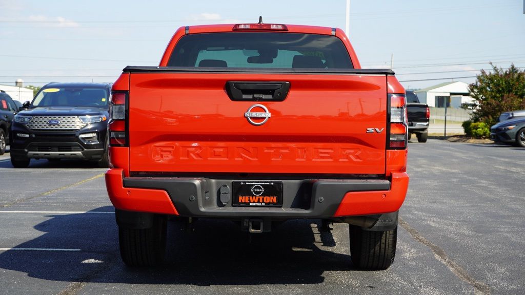 2023 Nissan Frontier SV photo 5