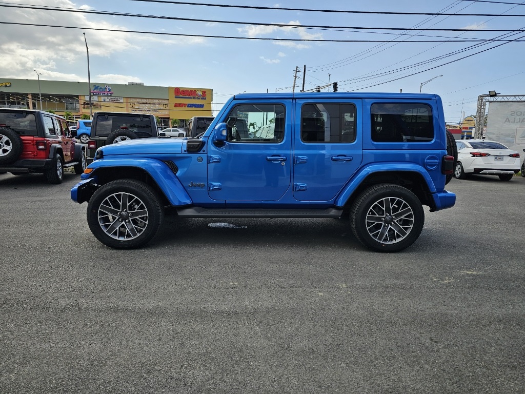 New 2023 Jeep Wrangler Sahara 4xe 4D Sport Utility en Mayagüez 