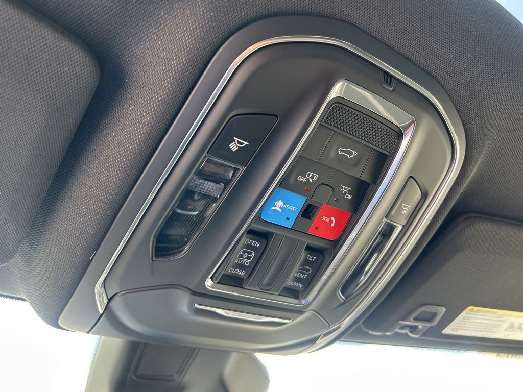 2025 Jeep Grand Cherokee Altitude X photo 40
