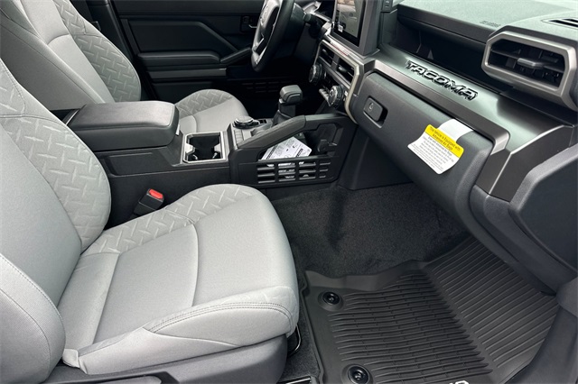 2025 Toyota Tacoma SR5 Double Cab photo 17