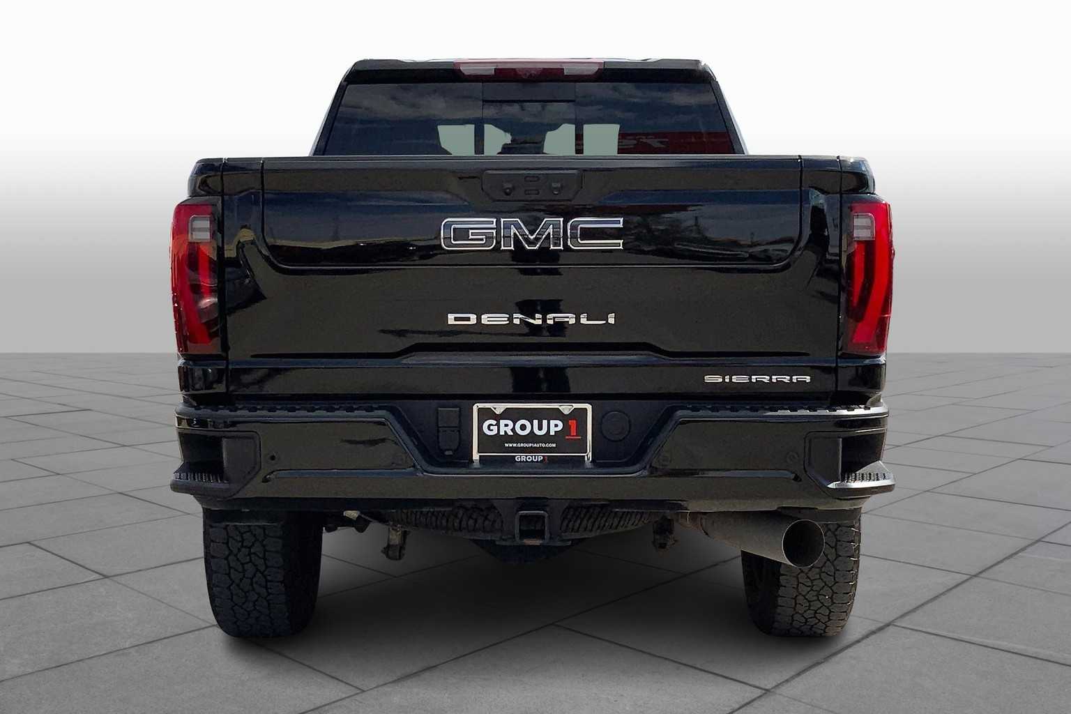 2025 Gmc Sierra HD Denali Ultimate photo 4