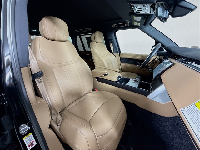 2025 Land Rover Range Rover SE photo 25
