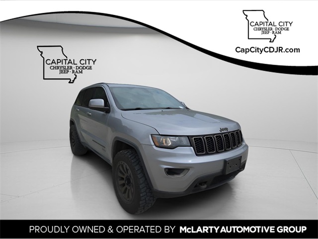 Used 2016 Jeep Grand Cherokee Laredo with VIN 1C4RJEAG9GC382745 for sale in Jefferson City, MO