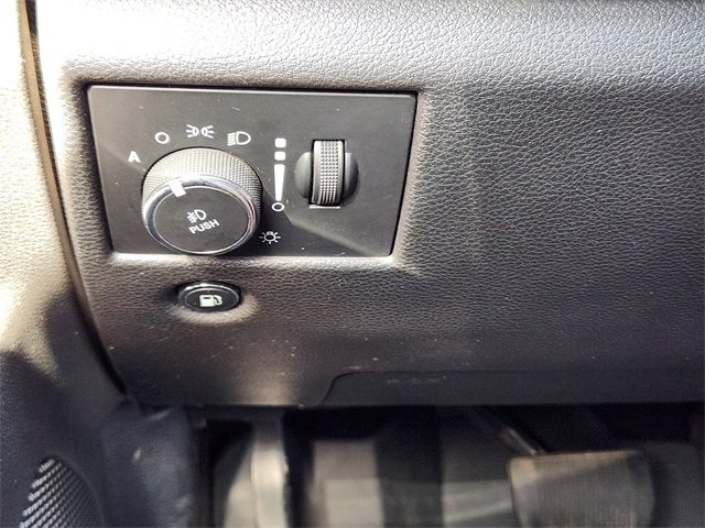 2019 Jeep Grand Cherokee Altitude photo 19