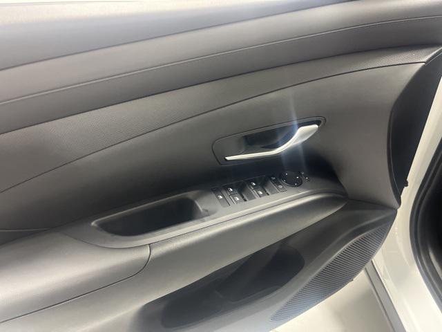 2026 Hyundai Santa Cruz SEL photo 4