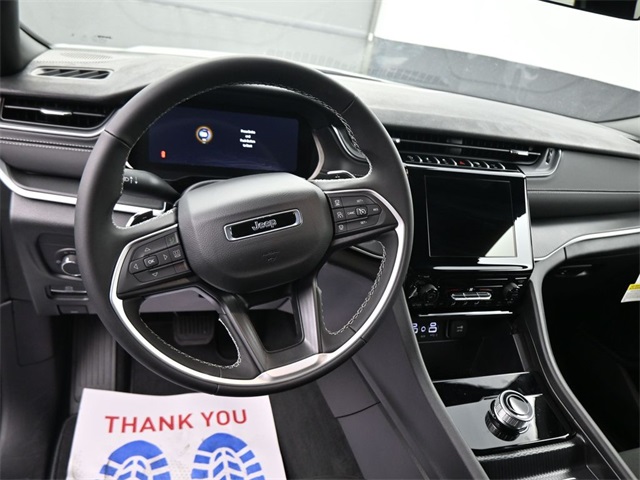 2025 Jeep Grand Cherokee Laredo X photo 39