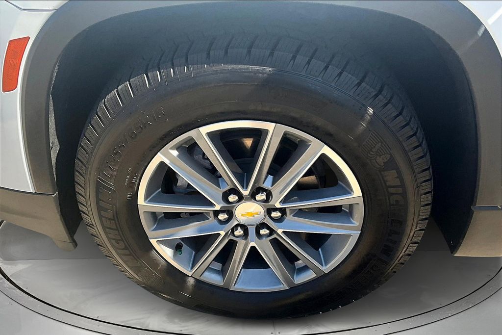 2022 Chevrolet Traverse Leather photo 25