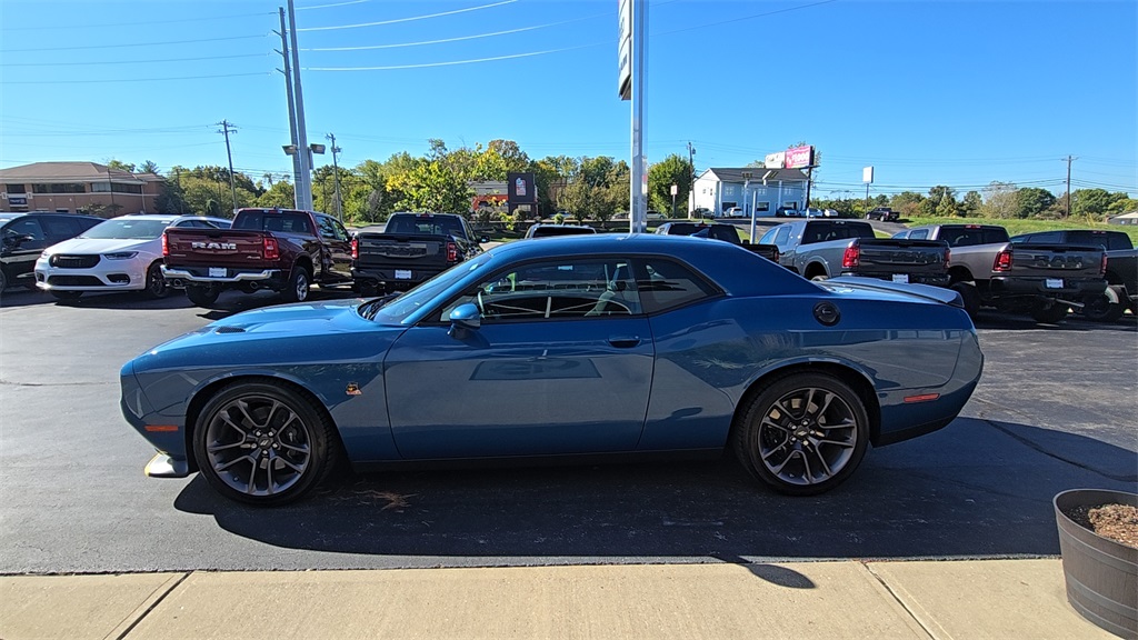 2023 Dodge Challenger R/T Scat Pack photo 4
