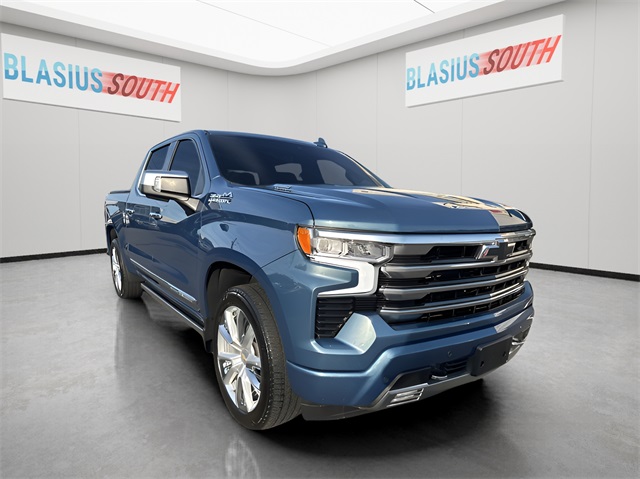 2024 Chevrolet Silverado 1500 High Country's photo