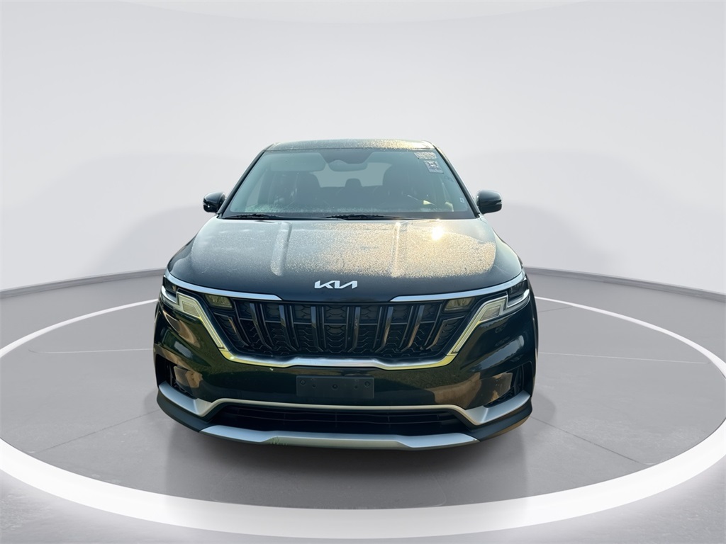 2023 Kia Carnival LX photo 3