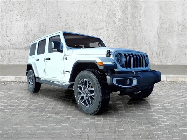 2026 Jeep Wrangler 4-Door Sahara's photo
