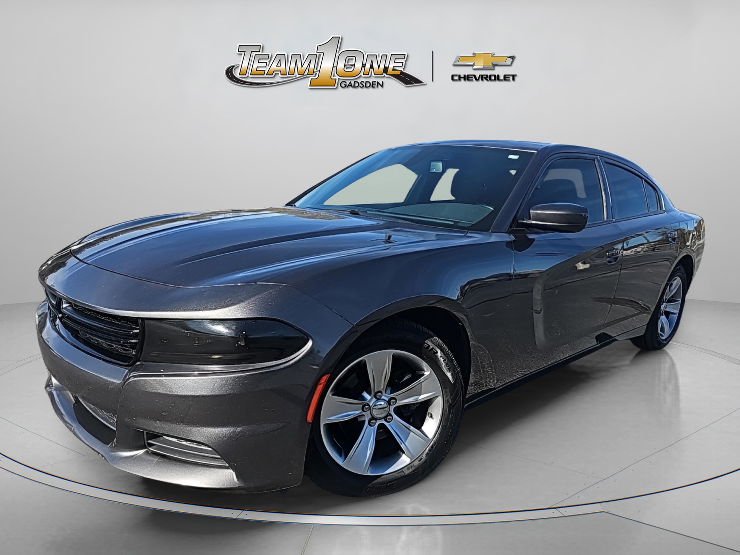 2018 Dodge Charger SXT Plus photo 3