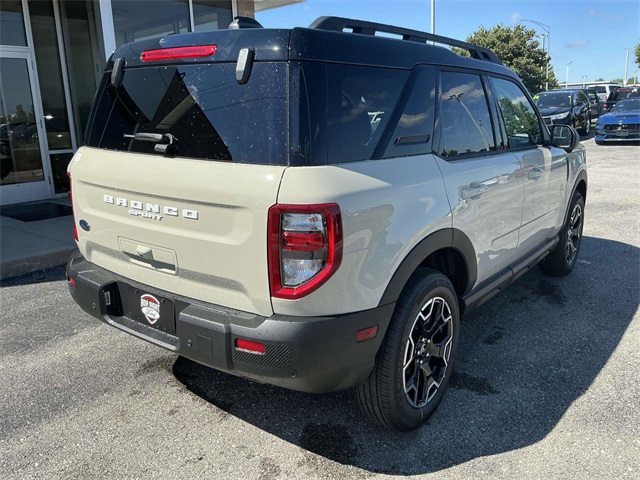 2025 Ford Bronco Sport Outer Banks photo 5