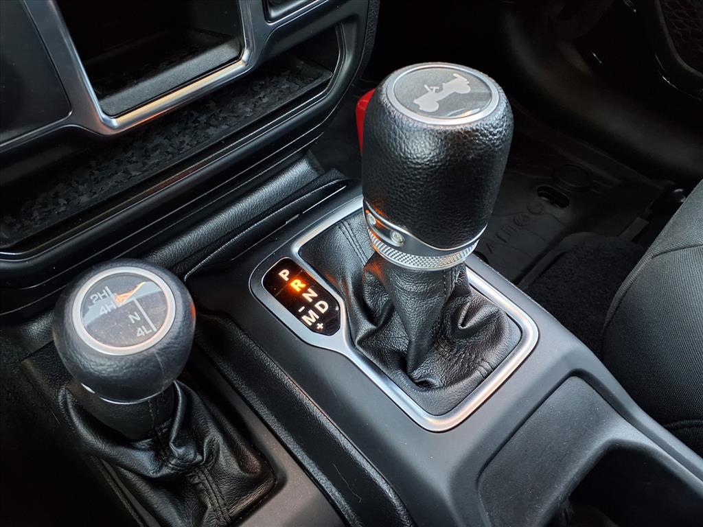 2021 Jeep Wrangler Willys Sport photo 15