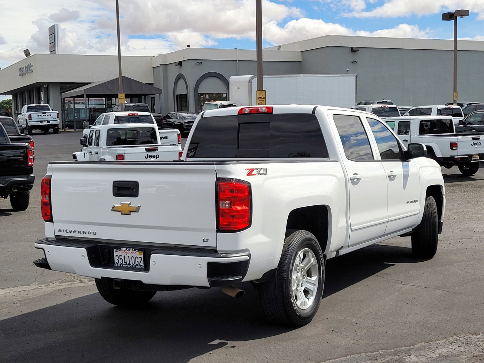 2018 Chevrolet Silverado 1500 LT photo 4