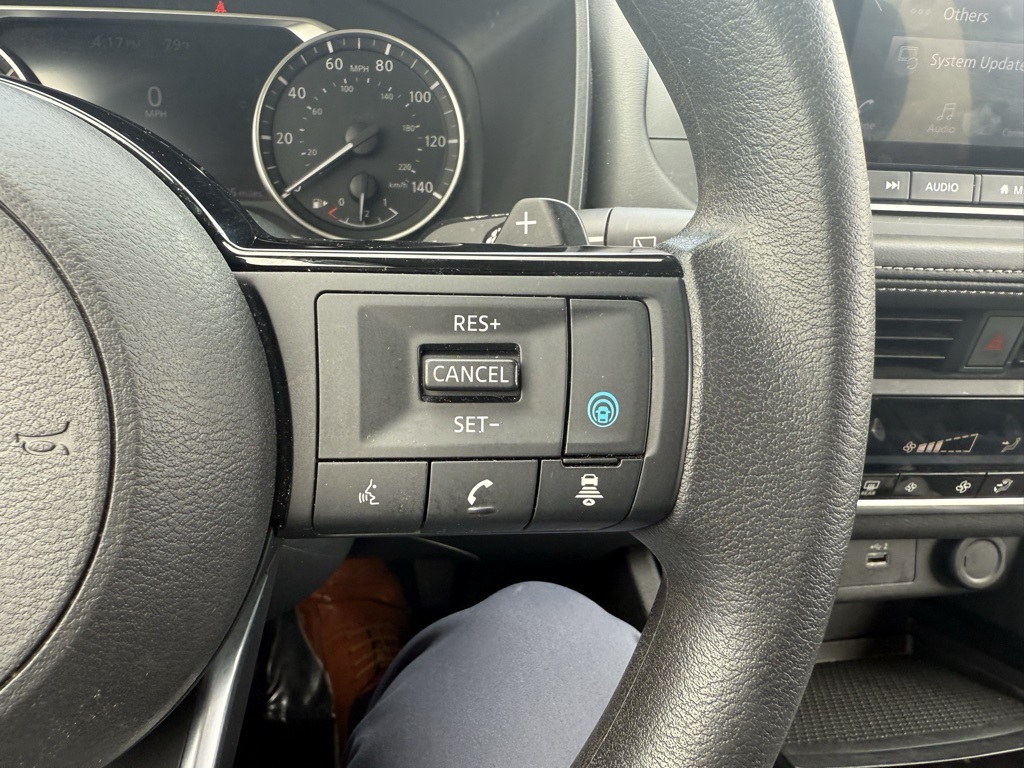 2023 Nissan Rogue SV photo 19