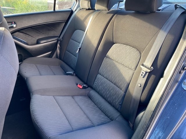 2016 Kia Forte LX photo 15