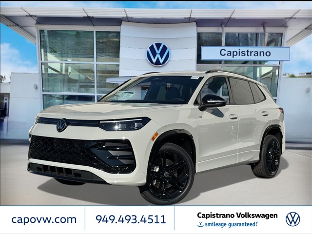 2026 Volkswagen Tiguan SE R-LINE BLACK's photo