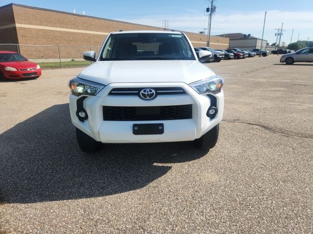 2024 Toyota 4Runner SR5 Premium photo 4
