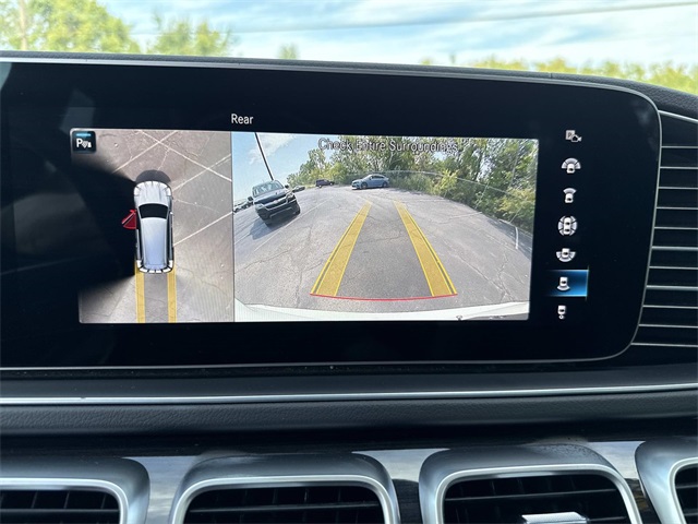 2022 Mercedes Benz GLS 450 4MATIC photo 23