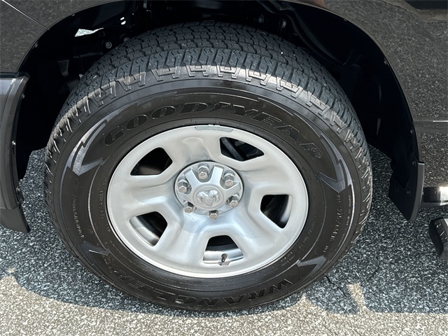 2025 Ram 1500 Tradesman photo 11
