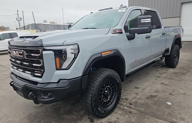 2024 GMC Sierra 2500HD AT4X's photo