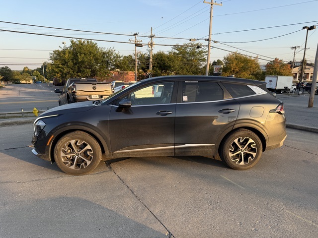 2023 Kia Sportage EX photo 9