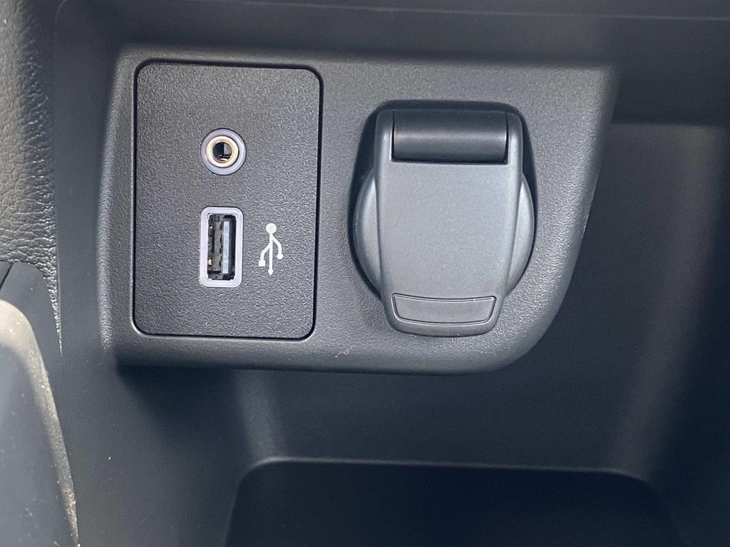 2025 Nissan Versa S photo 25